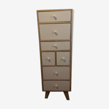 Chest of drawers