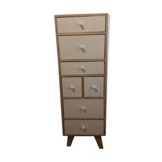 Chest of drawers