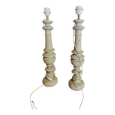 Pair of patinated beige wooden lamp bases – 60 cm – shabby chic style