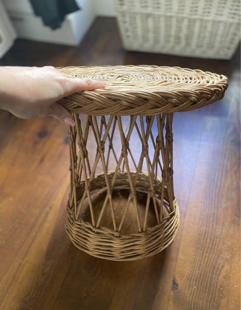 Vintage 1960s coffee table in woven wicker.