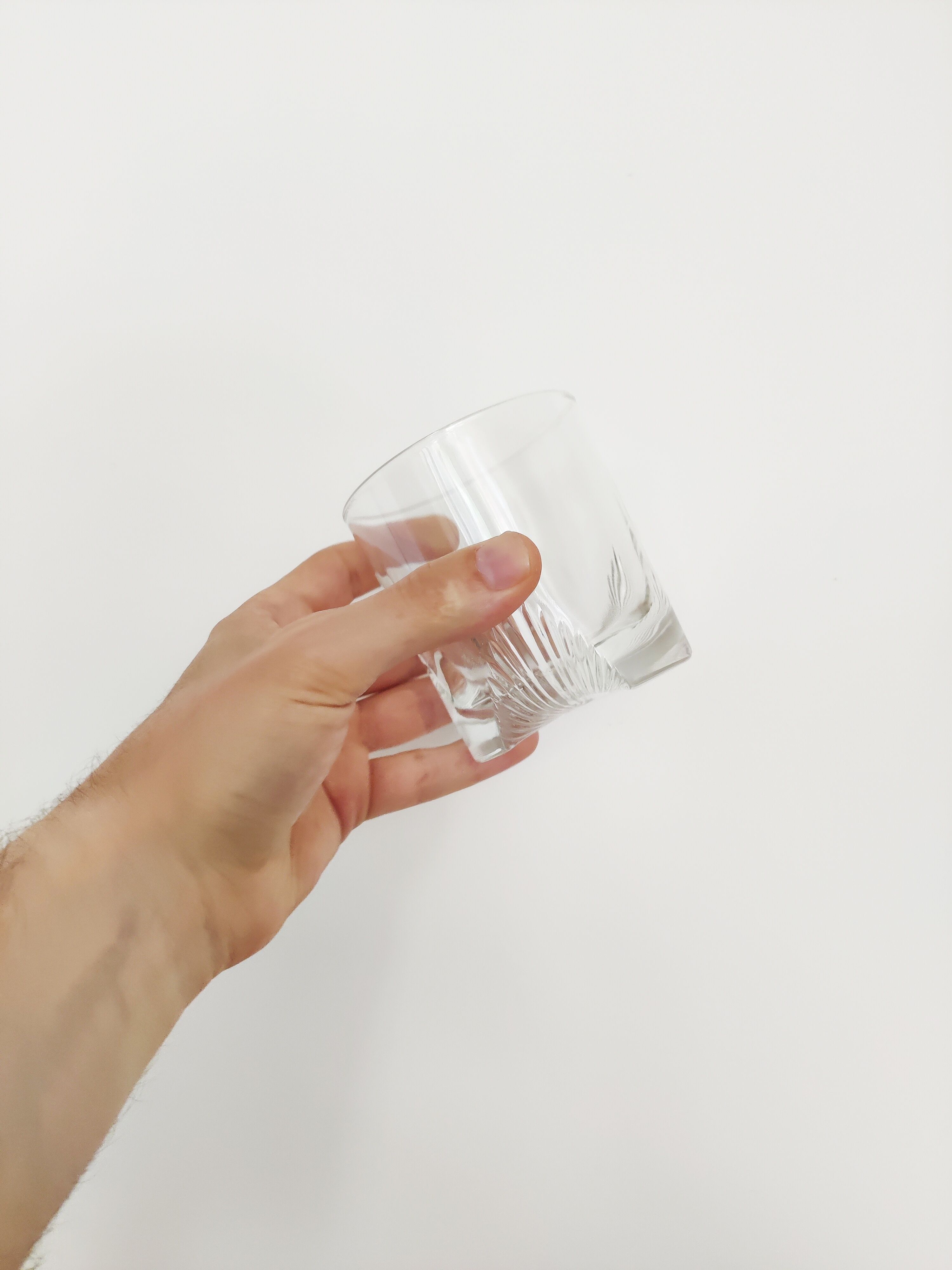 4 whiskey glasses