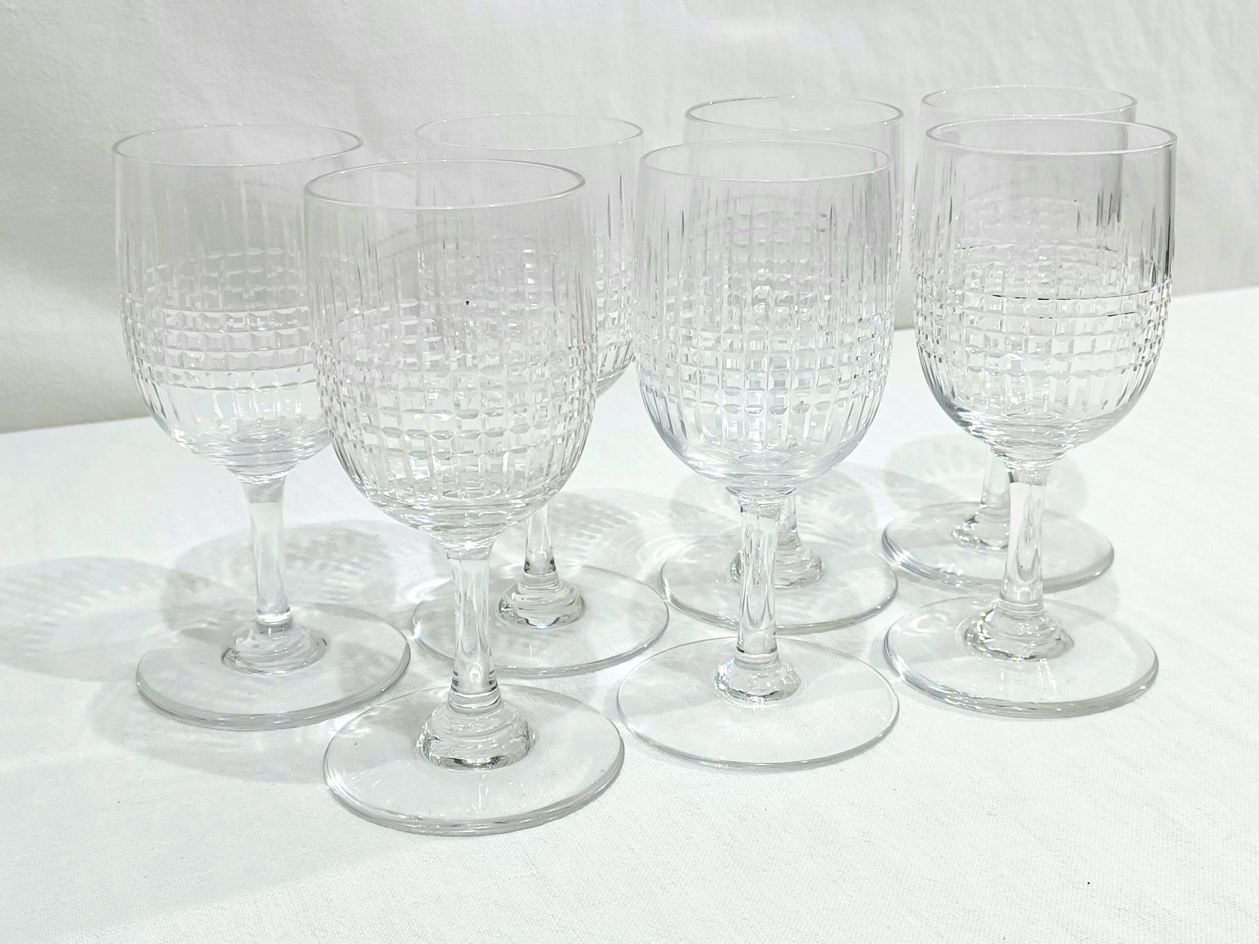 Baccarat – 7 glasses of white wine Nancy