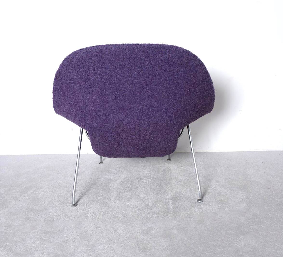 Womb armchair and its Ottoman dating from the 60s