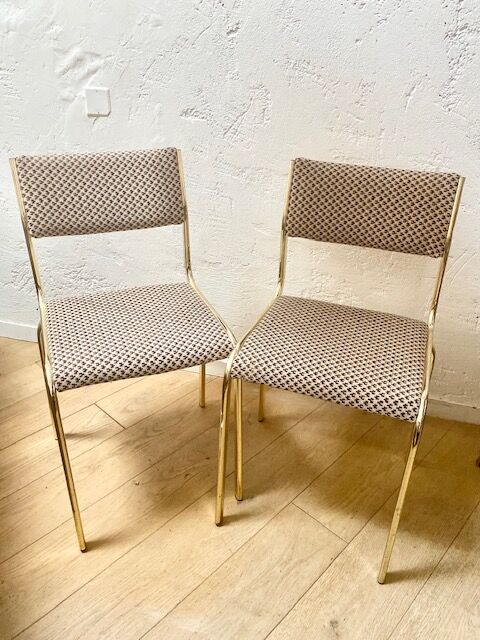 Set of 2 vintage chairs
