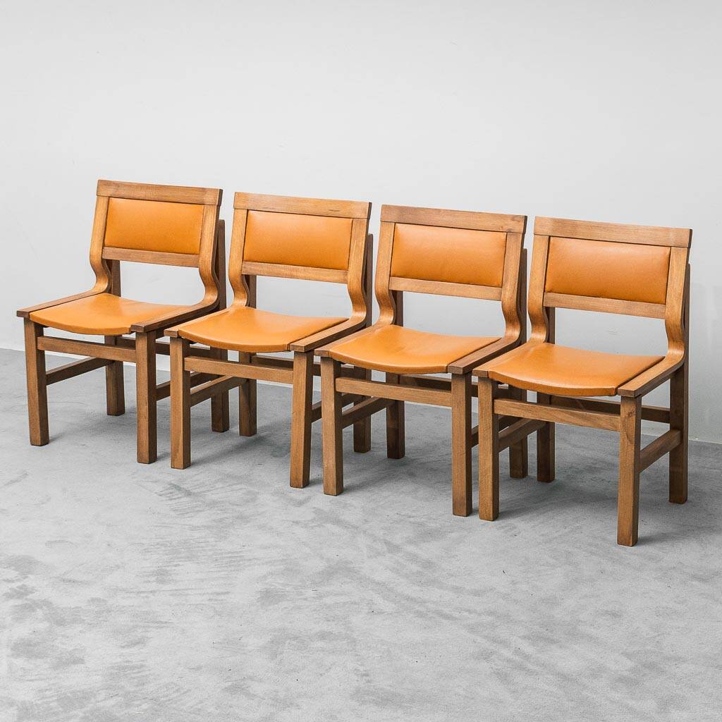 Set de 4 chaises vintage en bois et simili cuir Italie années 70