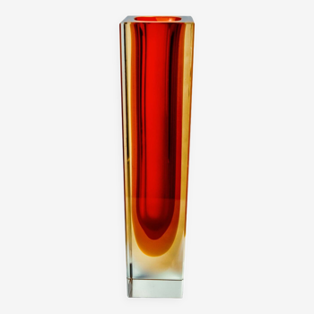 Vase Sommerso cubique rouge et jaune par Flavio Poli pour Seguso, Murano, Italie, 1970