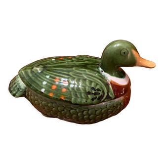 Duck box in slip