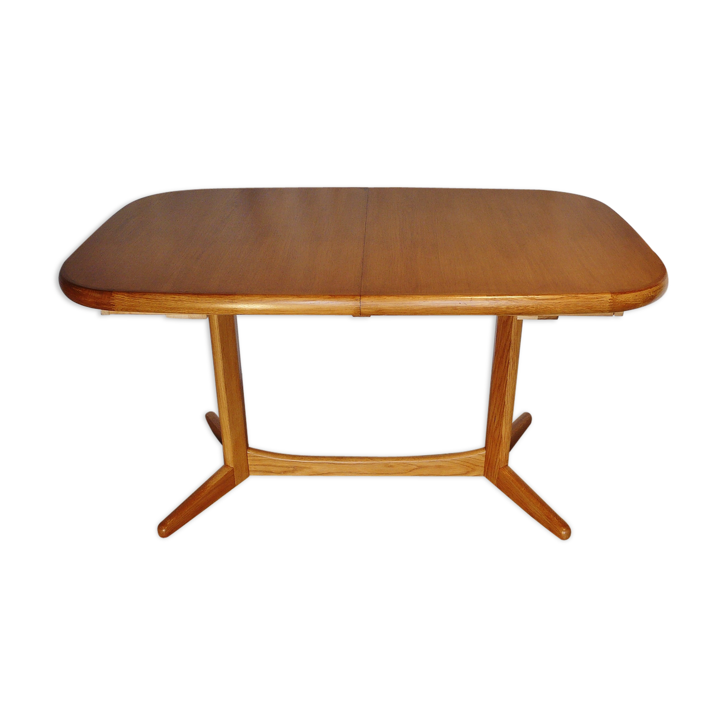 Scandinavian expandable rectangular table in teak