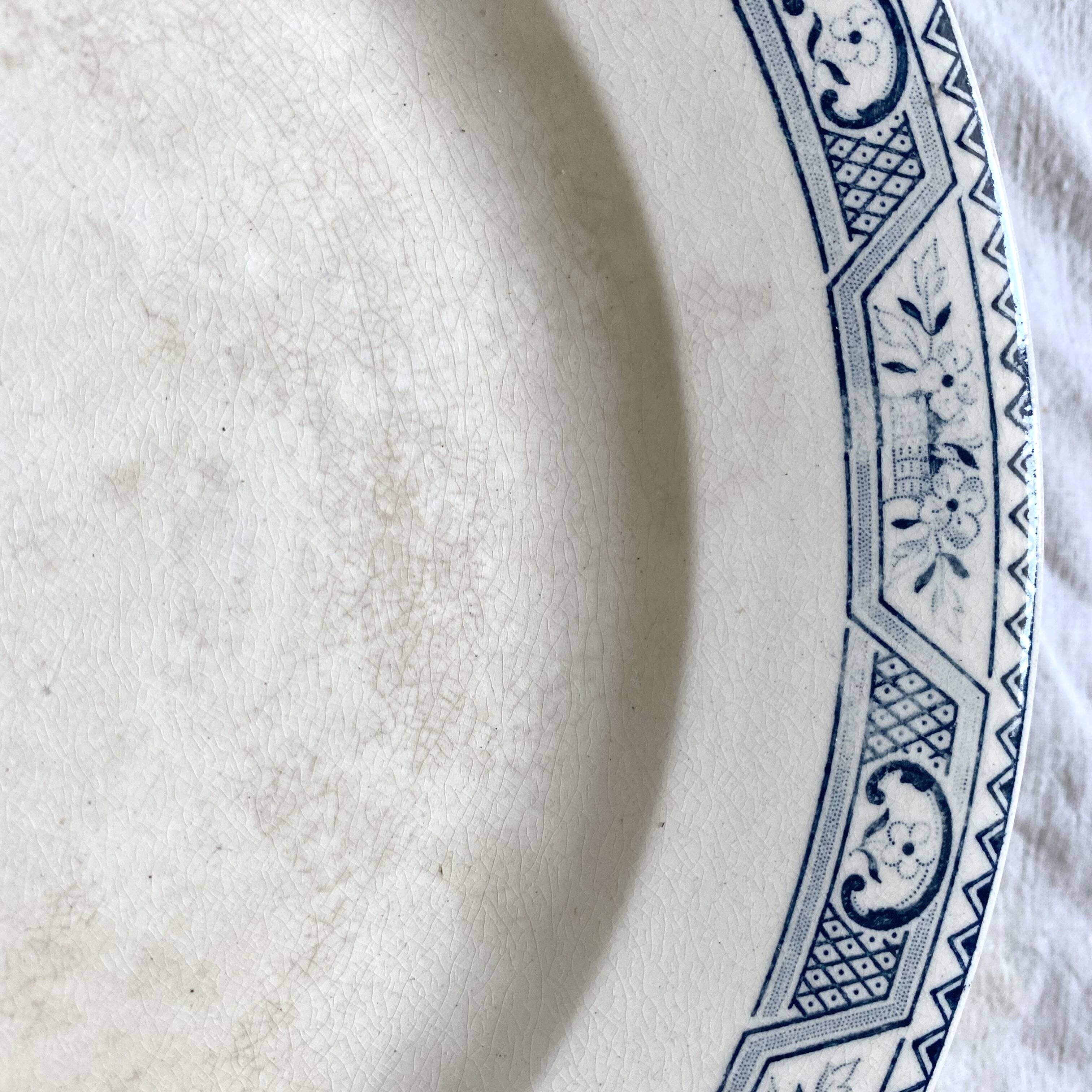 Salins ironstone footed dish 24.5 cm
