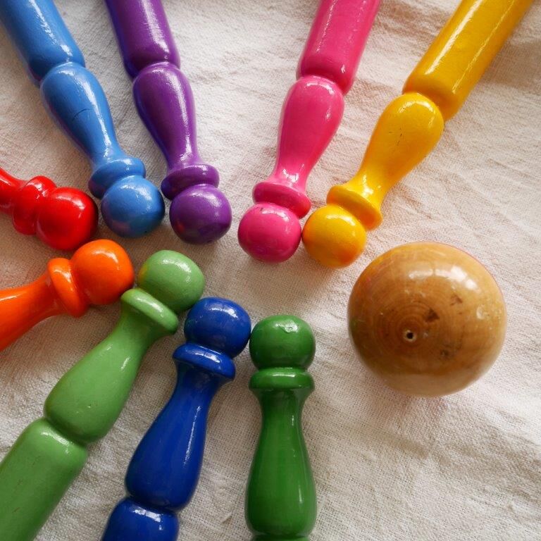 Wooden keels, rainbow color