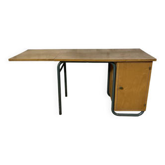 Children's desk with extension