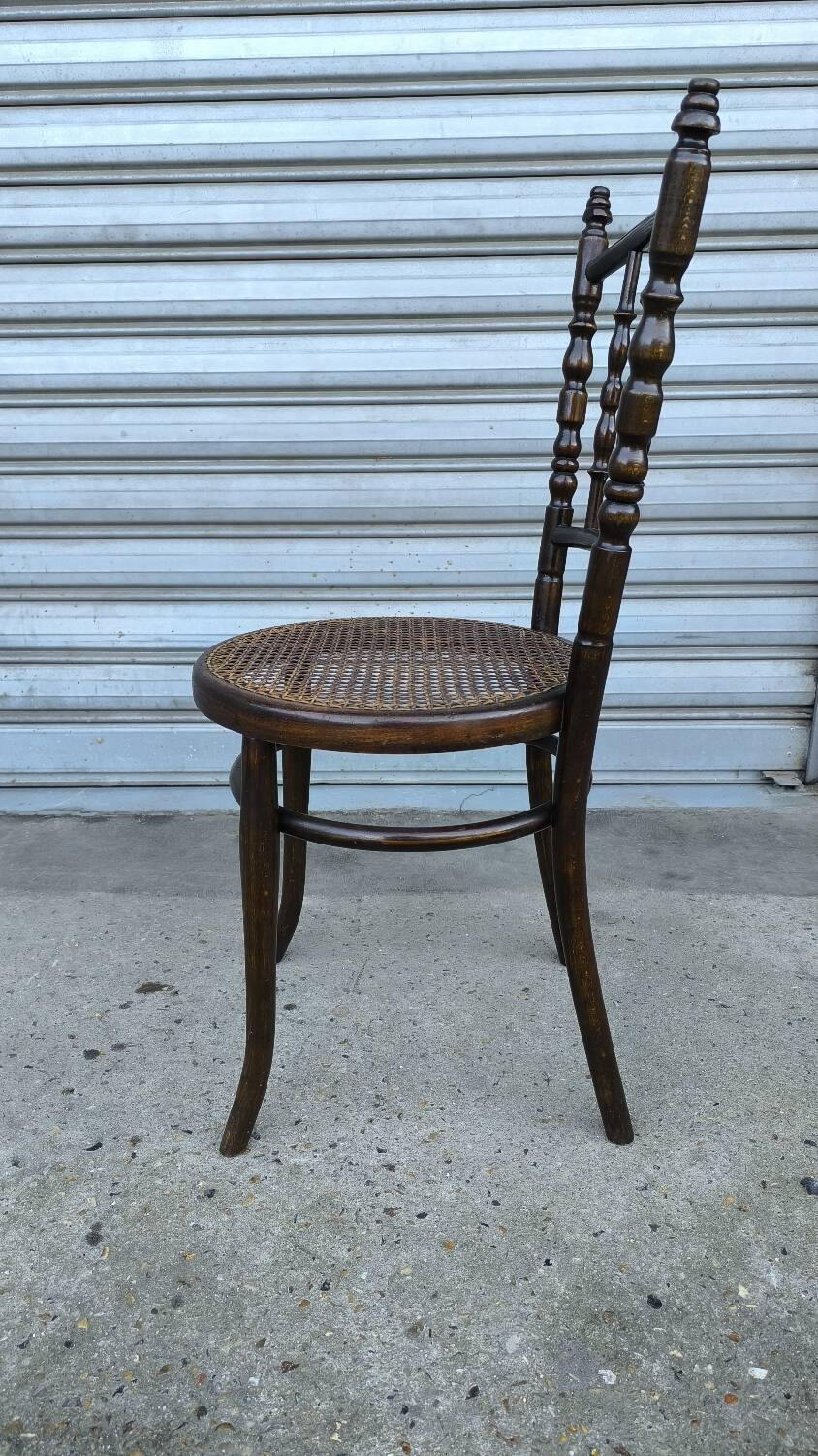 Mundus chair by Thonet Vienna Austria 1925