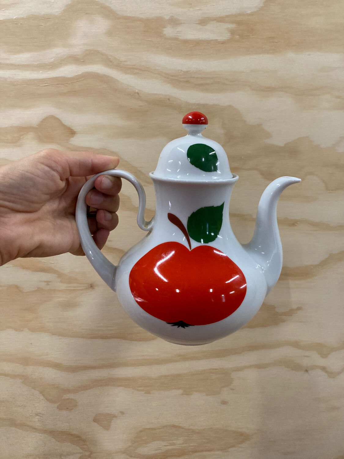 Vintage German Seltmann Bavaria Apple Teapot / fruit