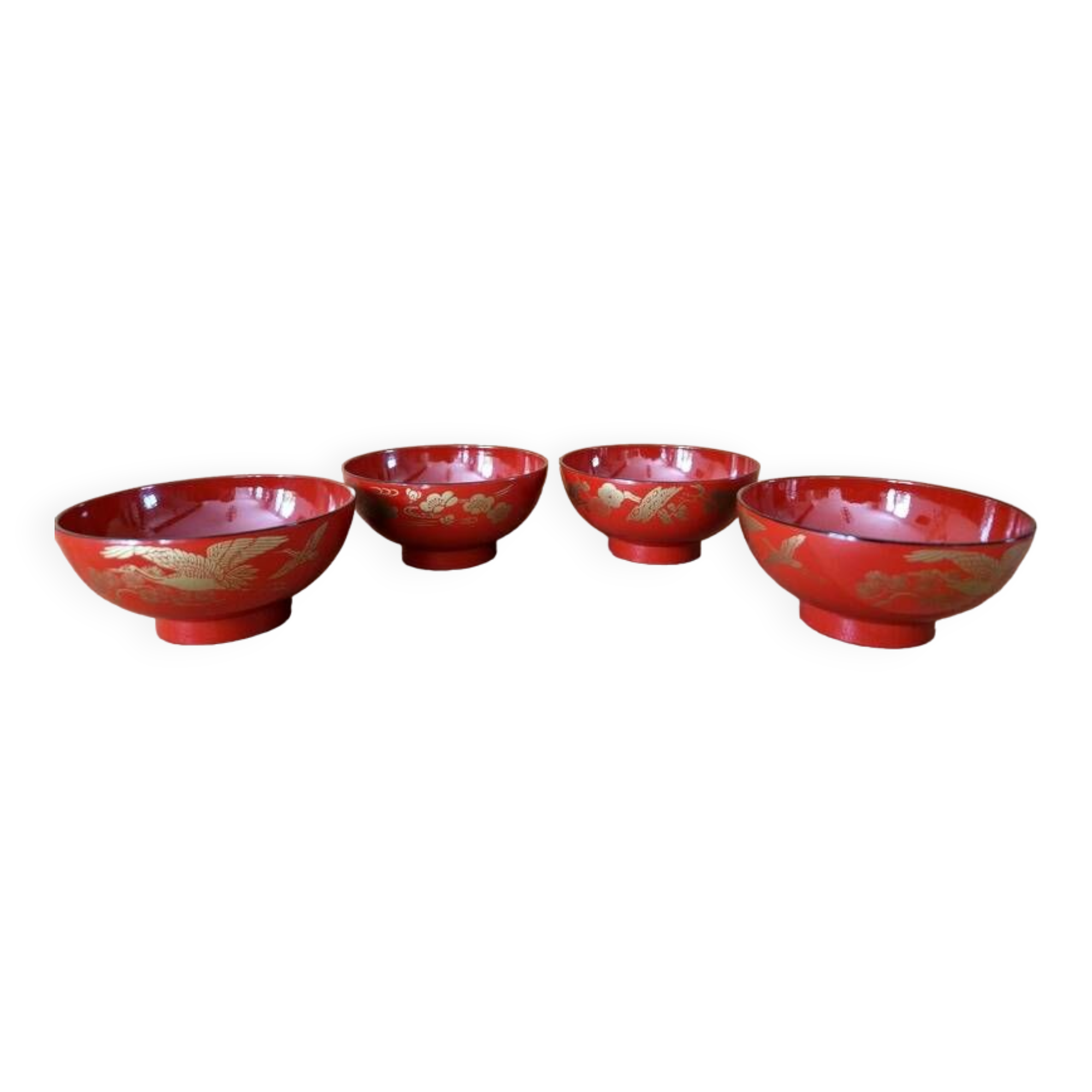 Japan - Series of 4 rice bowls - In red and gold lacquered wood - Meiji period work (1868-1912)