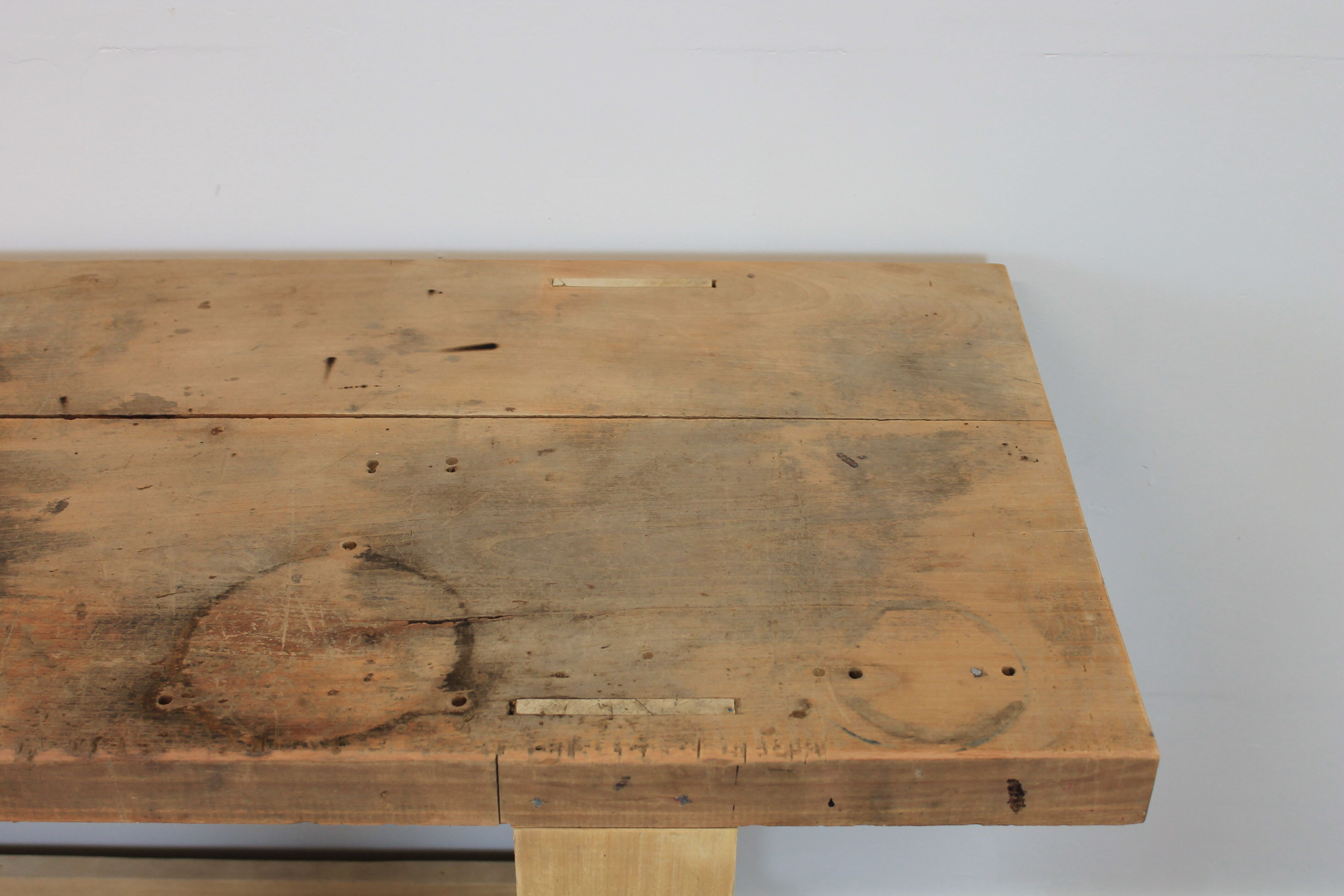 Carpenter's establishment