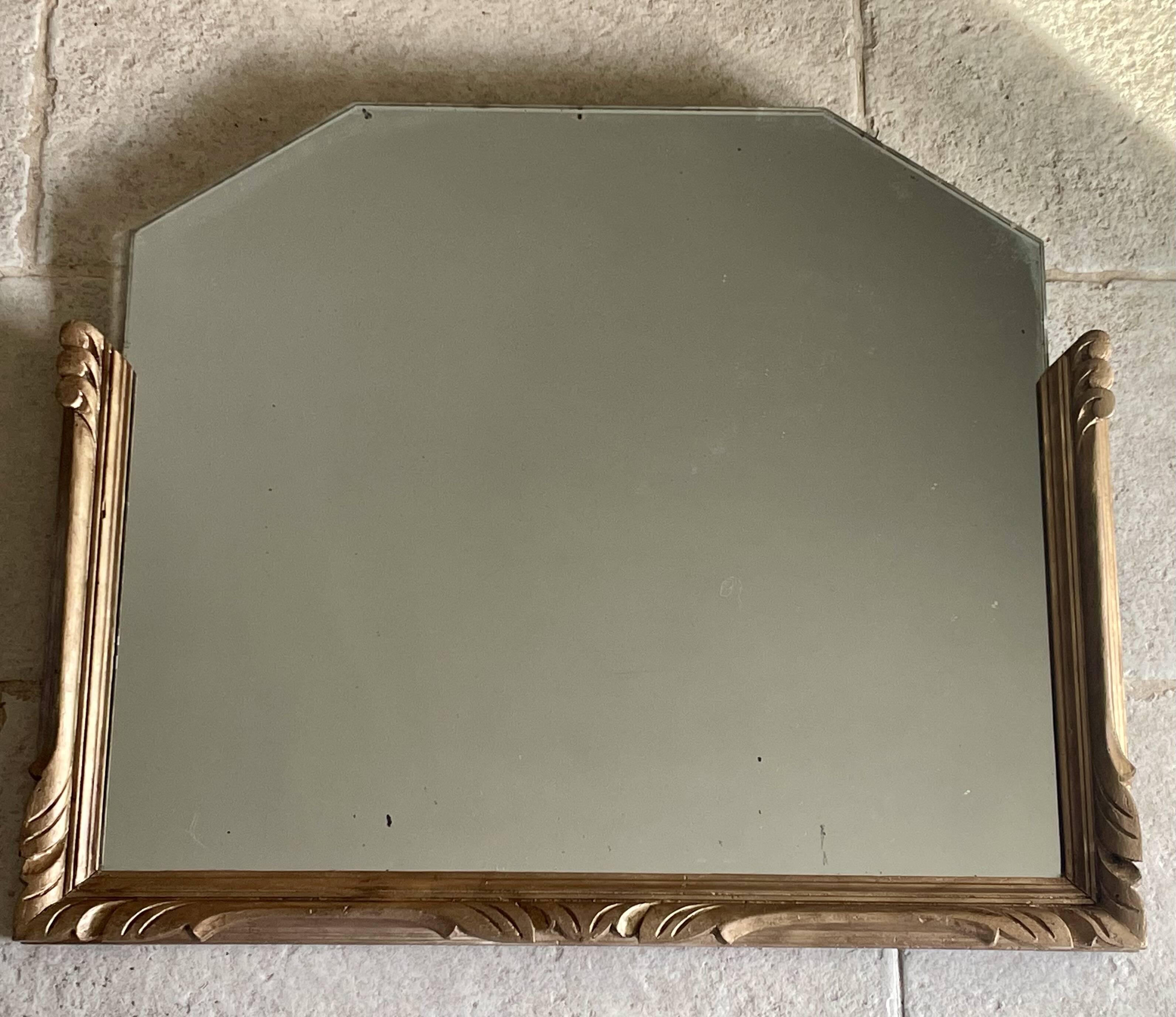 Miroir Art déco en bois doré 74x61