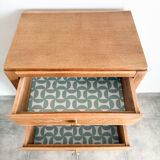 Oak chest of drawers with 5 drawers