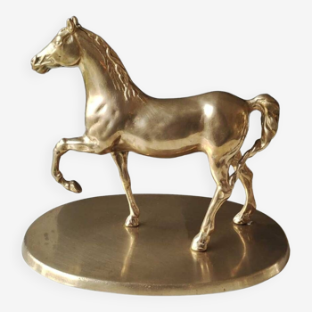 Grande figurine vintage cheval en exercice sur socle ovale, en laiton poli  26 x 19 cm