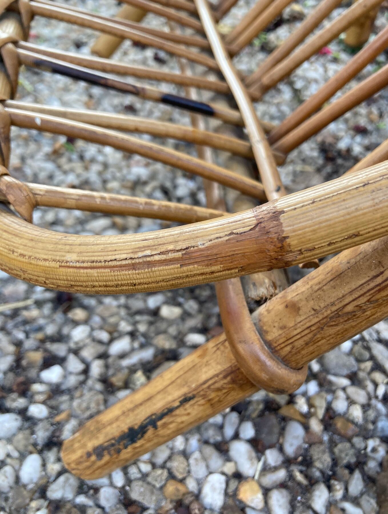 Vintage rattan magazine rack table