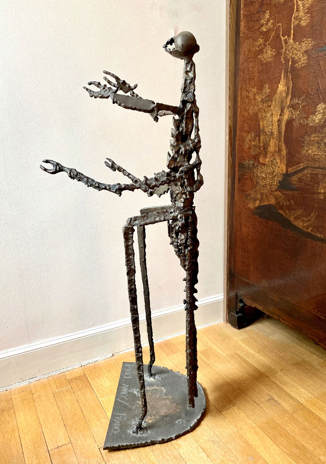 Sculpture praying mantis metal sculptor Michel Pinel