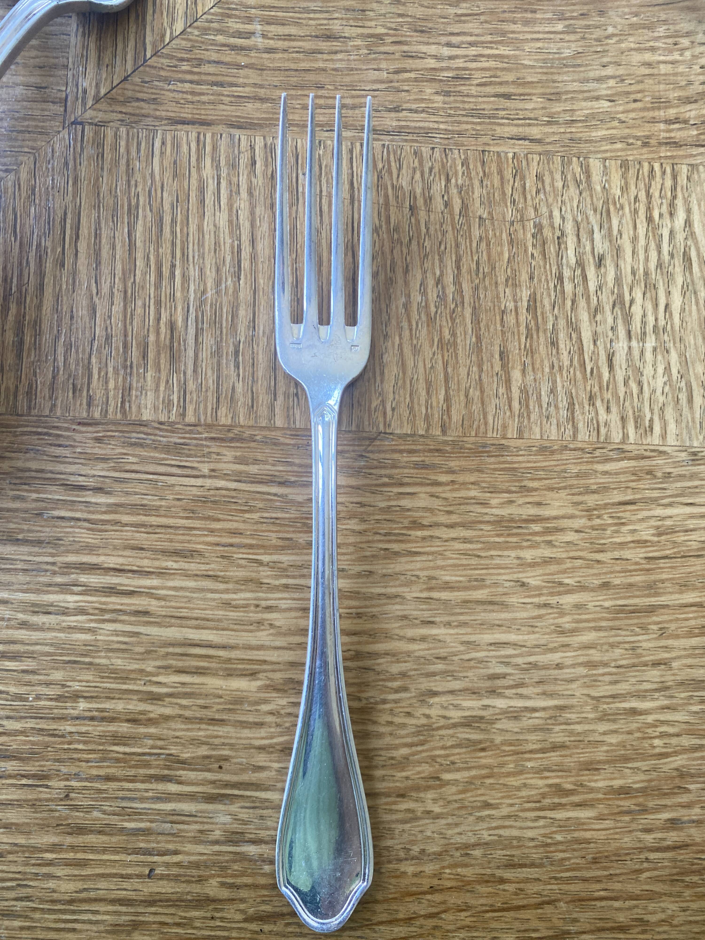 Silver-plated service