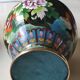 Grand Vase chinois en émail cloisonné. Années 50. Motifs floraux/Oiseaux exotiques 31 x 17 cm