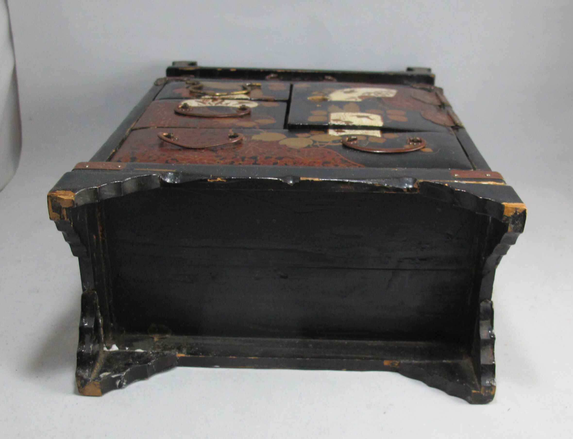 Former 19th century Japanese jewelry box