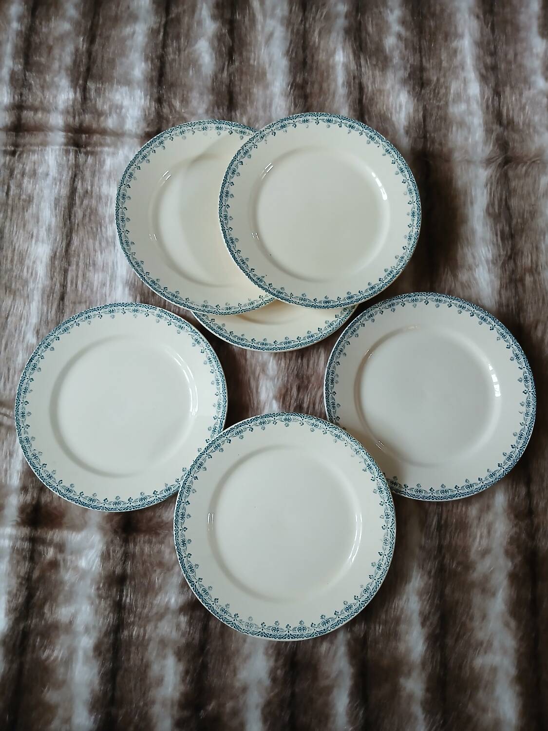 6 antique flat plates in ironstone Hb & Cie