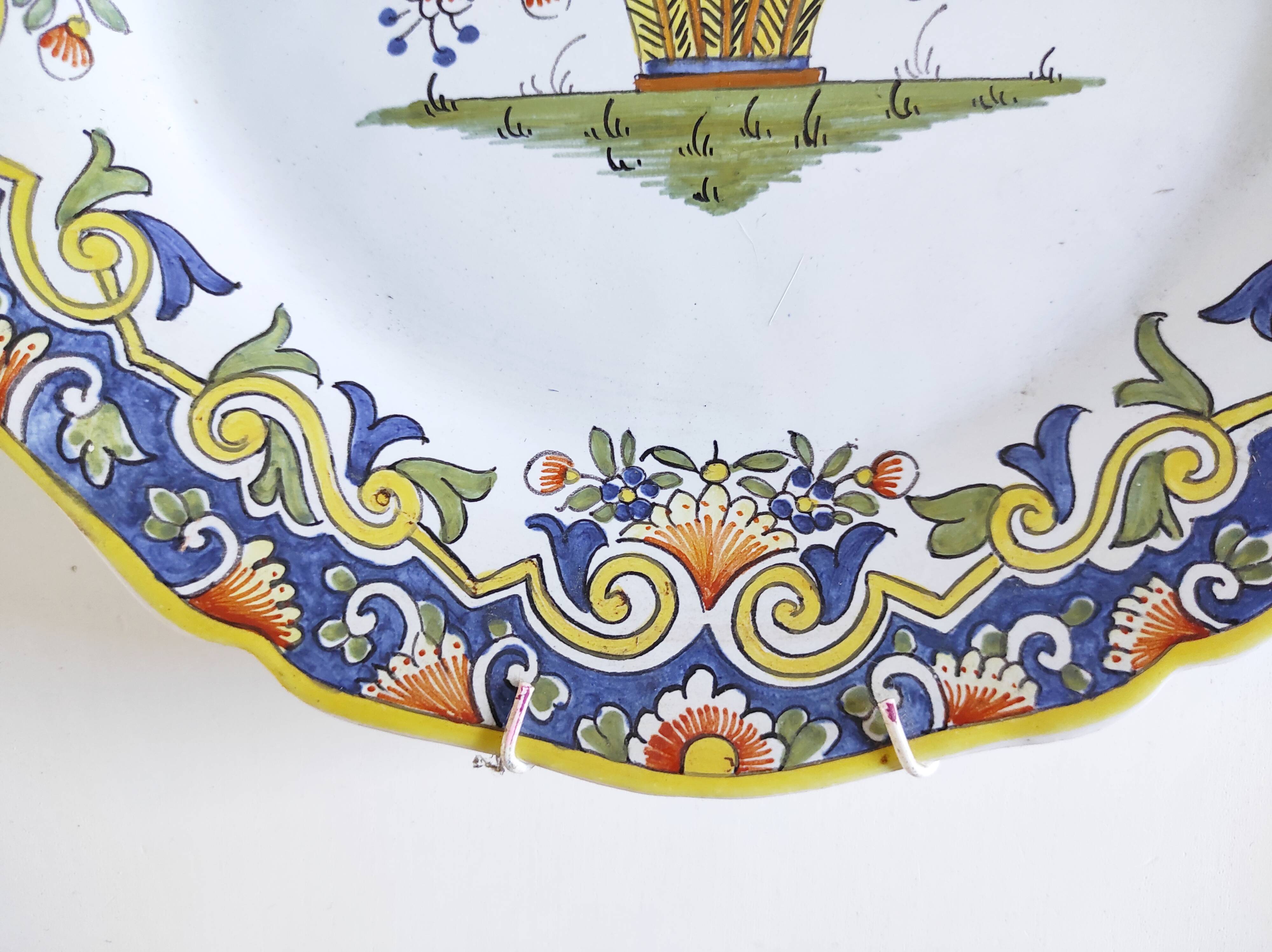 Rouen decorative plate with flower basket