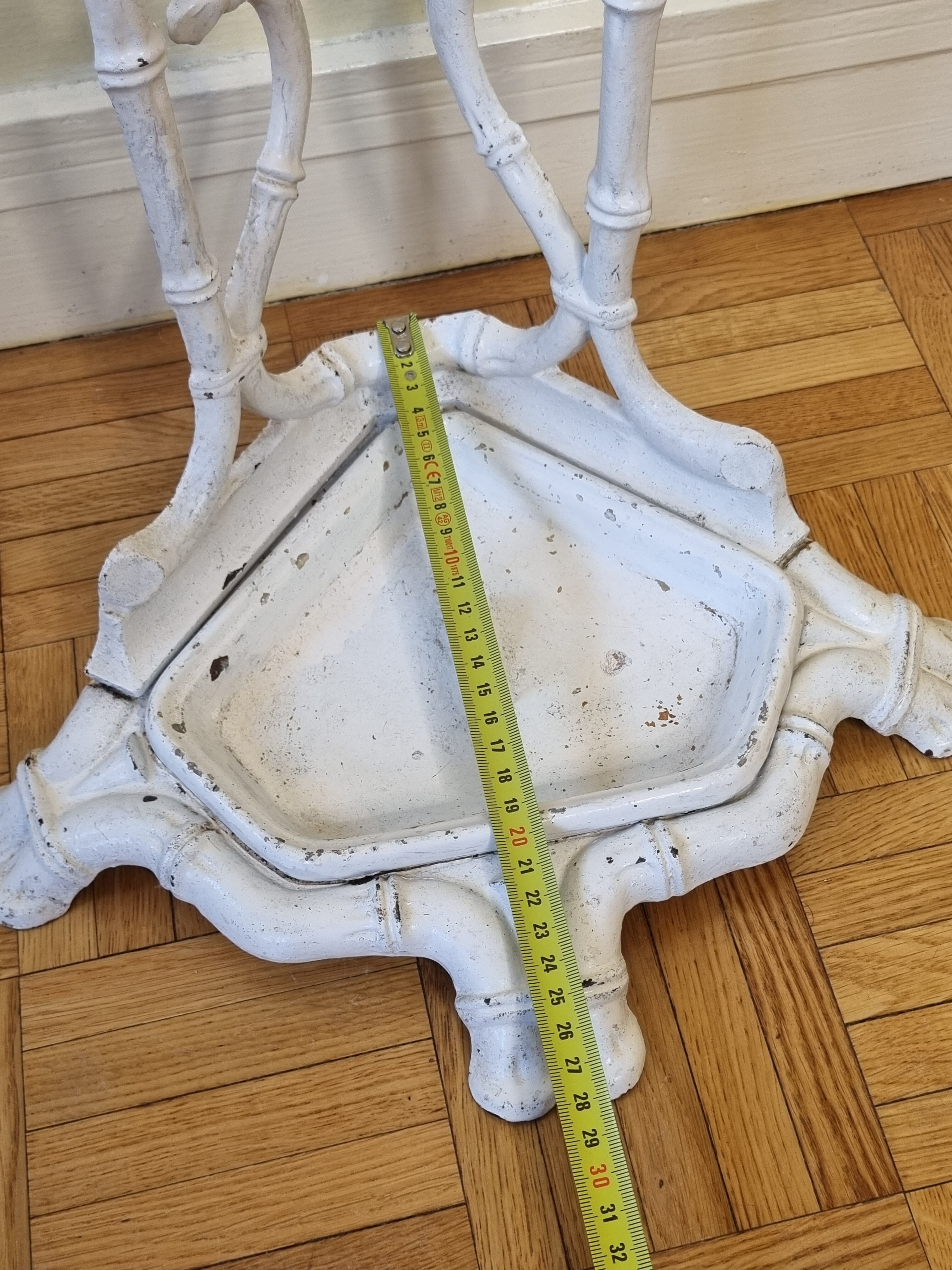 Old Victorian umbrella stand, late nineteenth century in white lacquered cast iron