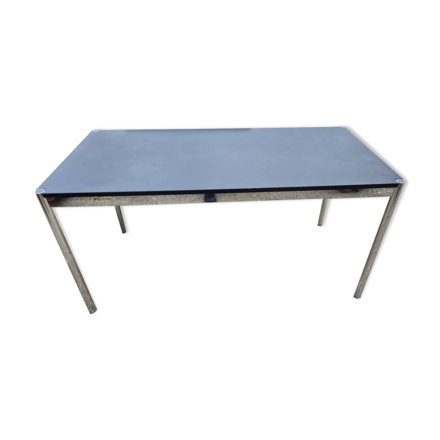 USM haller table
