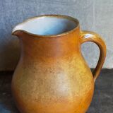 Pitcher Art-Populaire in ancient sandstone