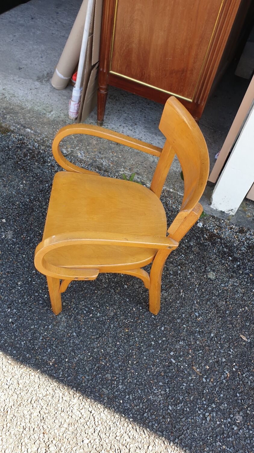 Children's armchair bauman