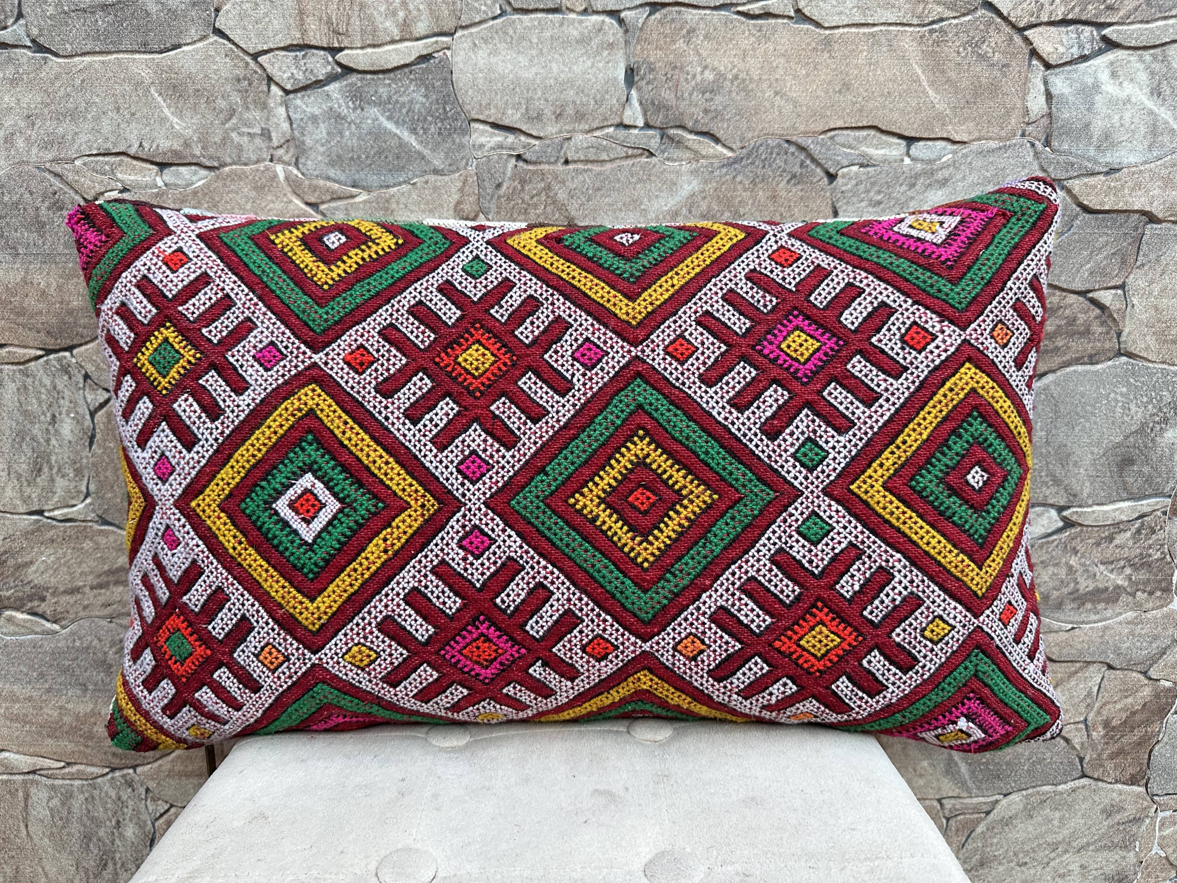 Vintage Moroccan Berber wool cushion cover