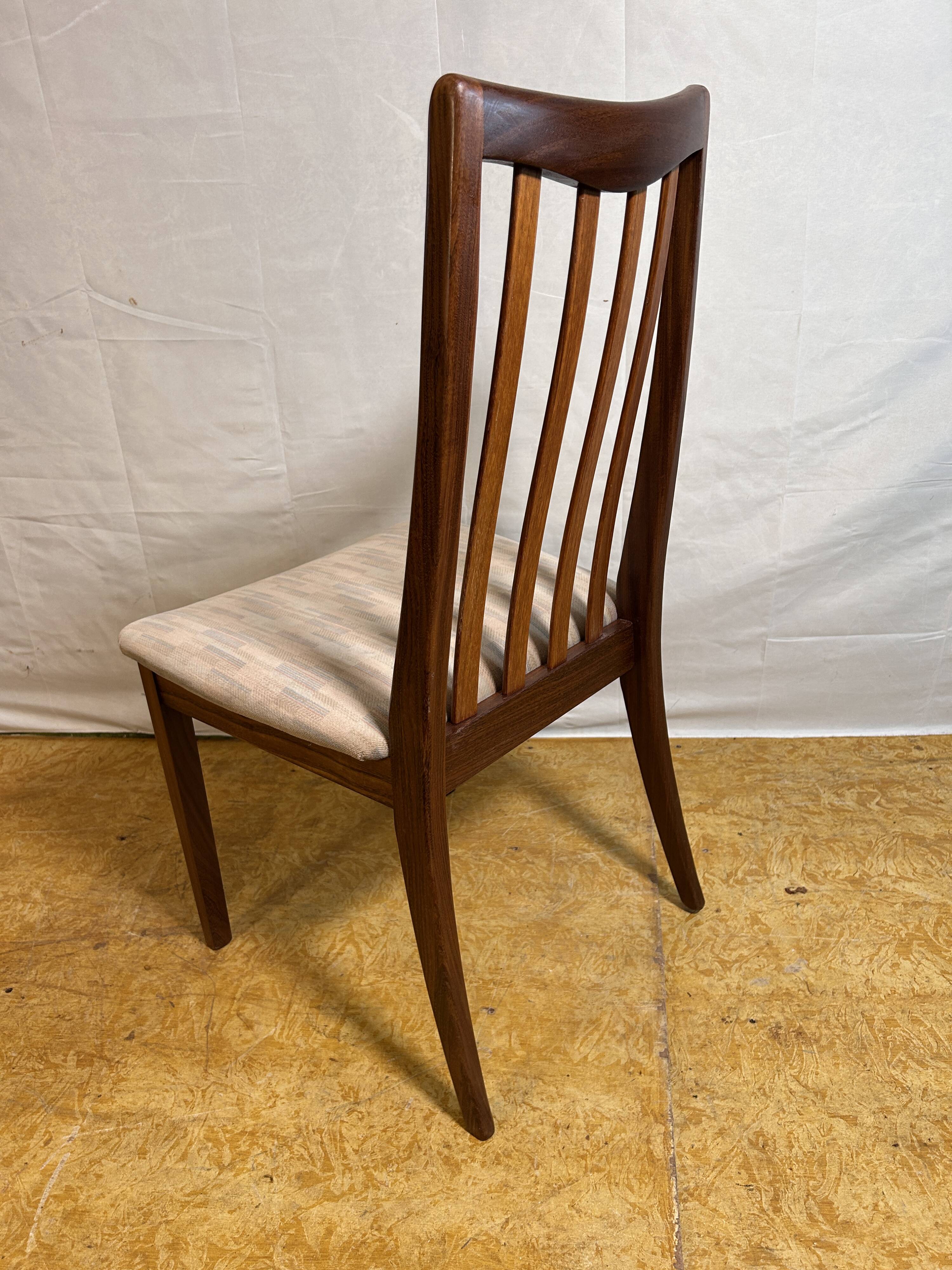 Lot de 6 chaises de salle à manger rétro vintage en teck du milieu du siècle par GPlan 1970 Design