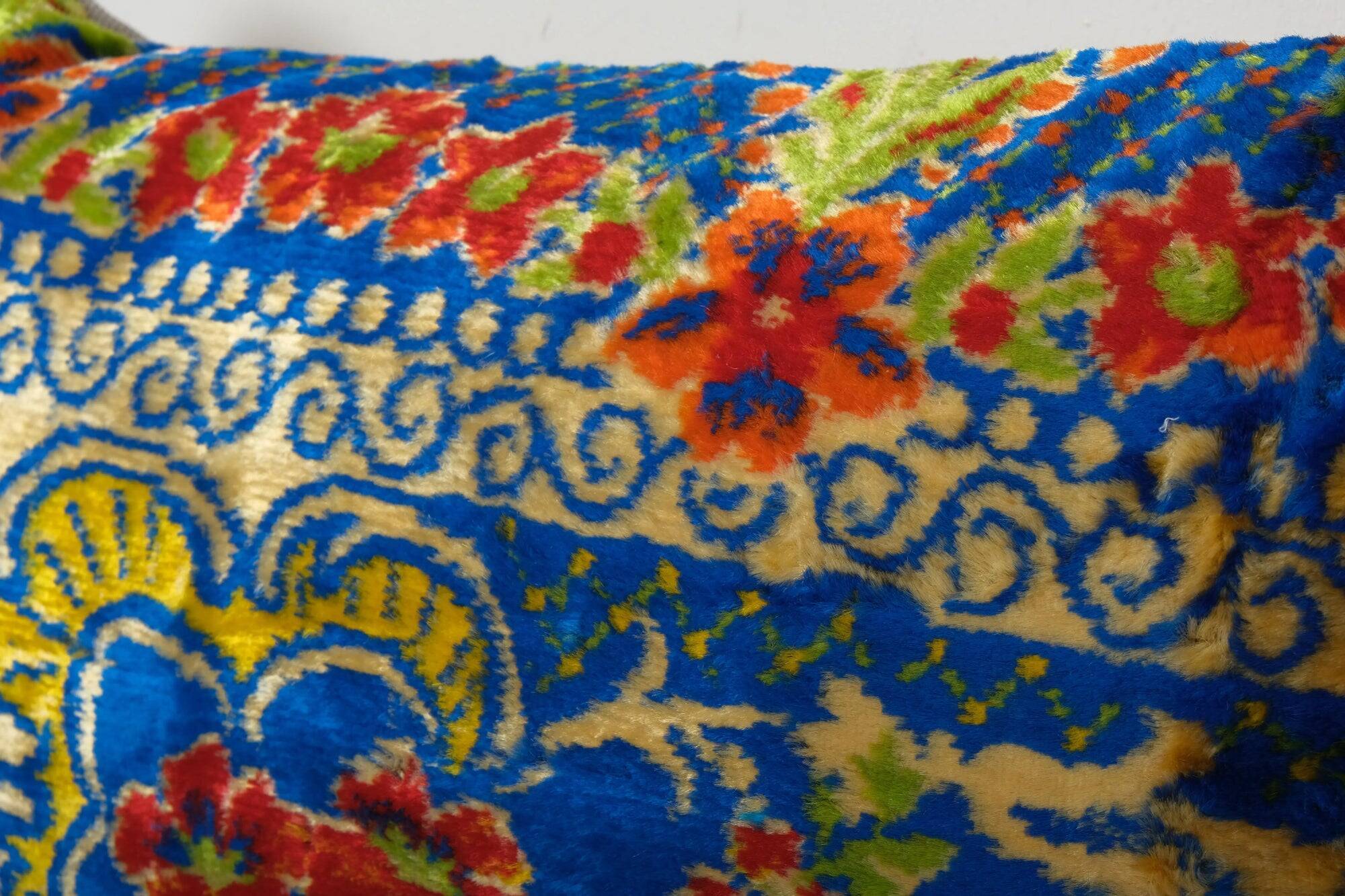 Set of 2 vintage ikat cushion covers 48x30 cm