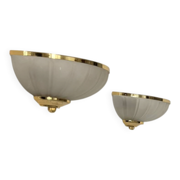 Pair of adjustable vintage wall lights in brass and frosted glass, France, 1970.