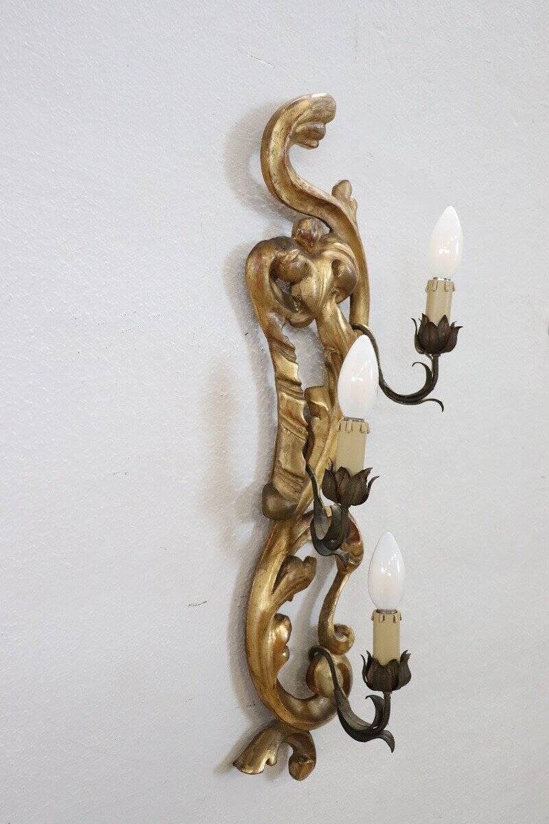 Applique en bois doré