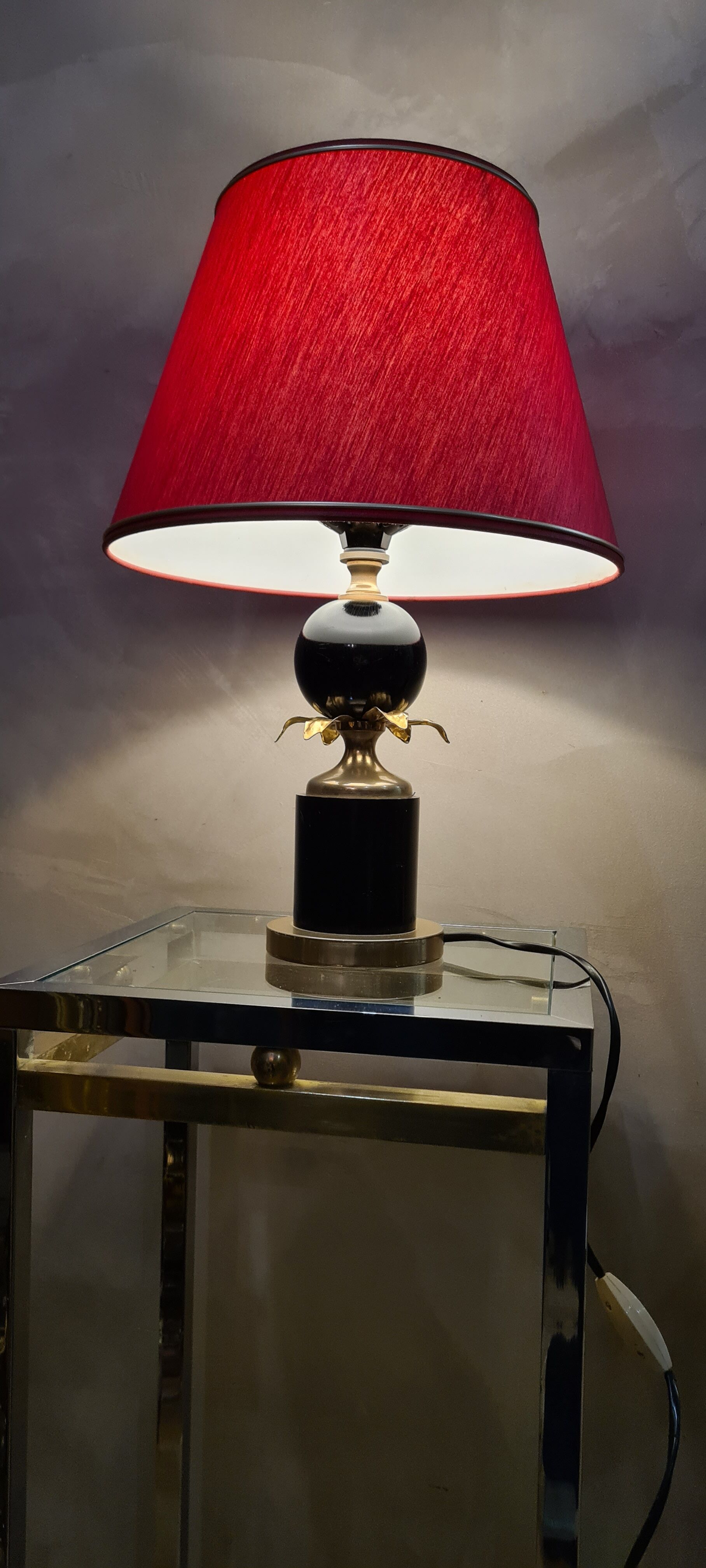Deluxe lamp 1970, in the taste of p barber, lampshade gold edge on red font 44x30