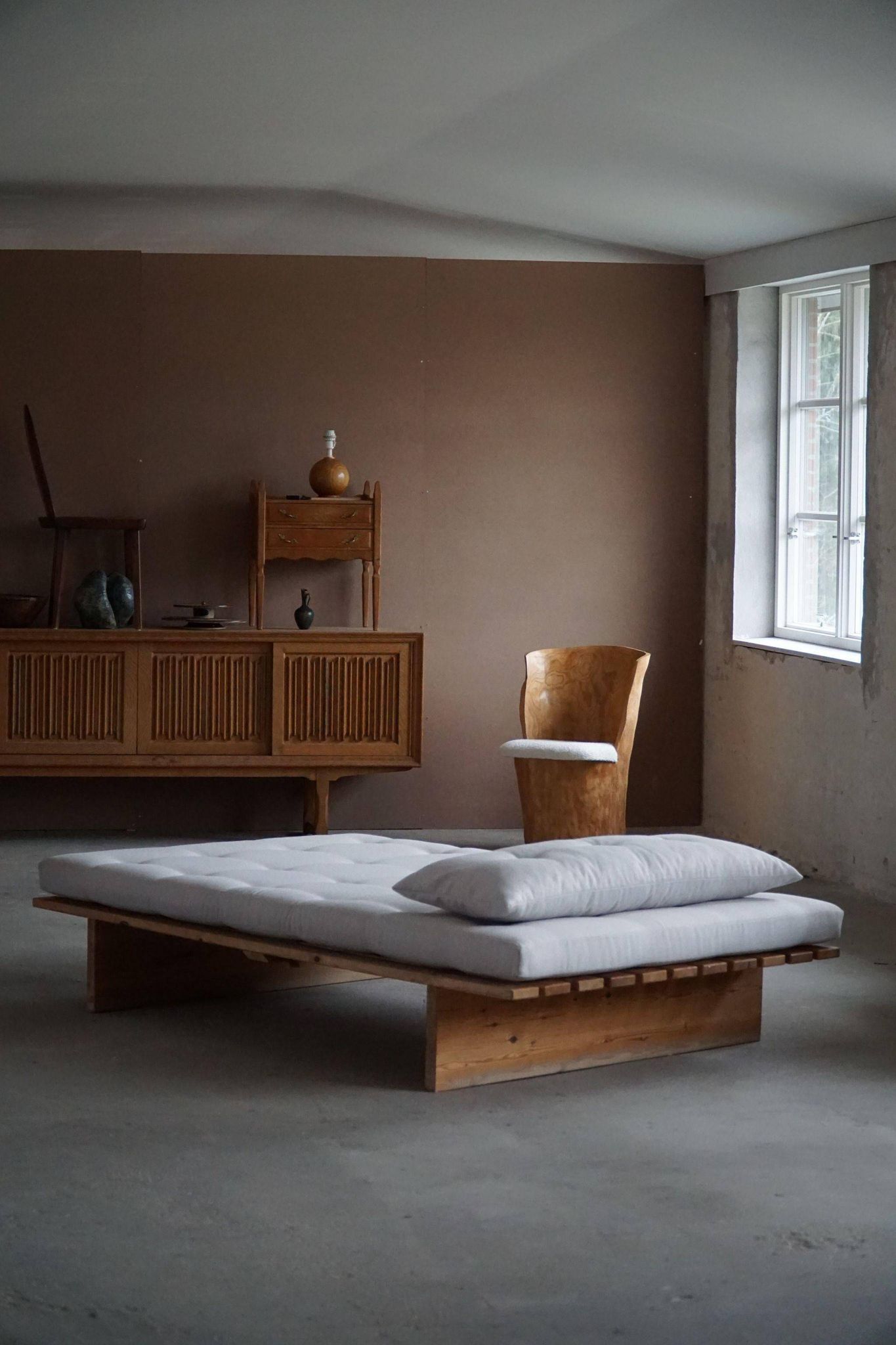 Modern Danish daybed, reupholstered, made of pine, by Nyt i Bo, 1970s.