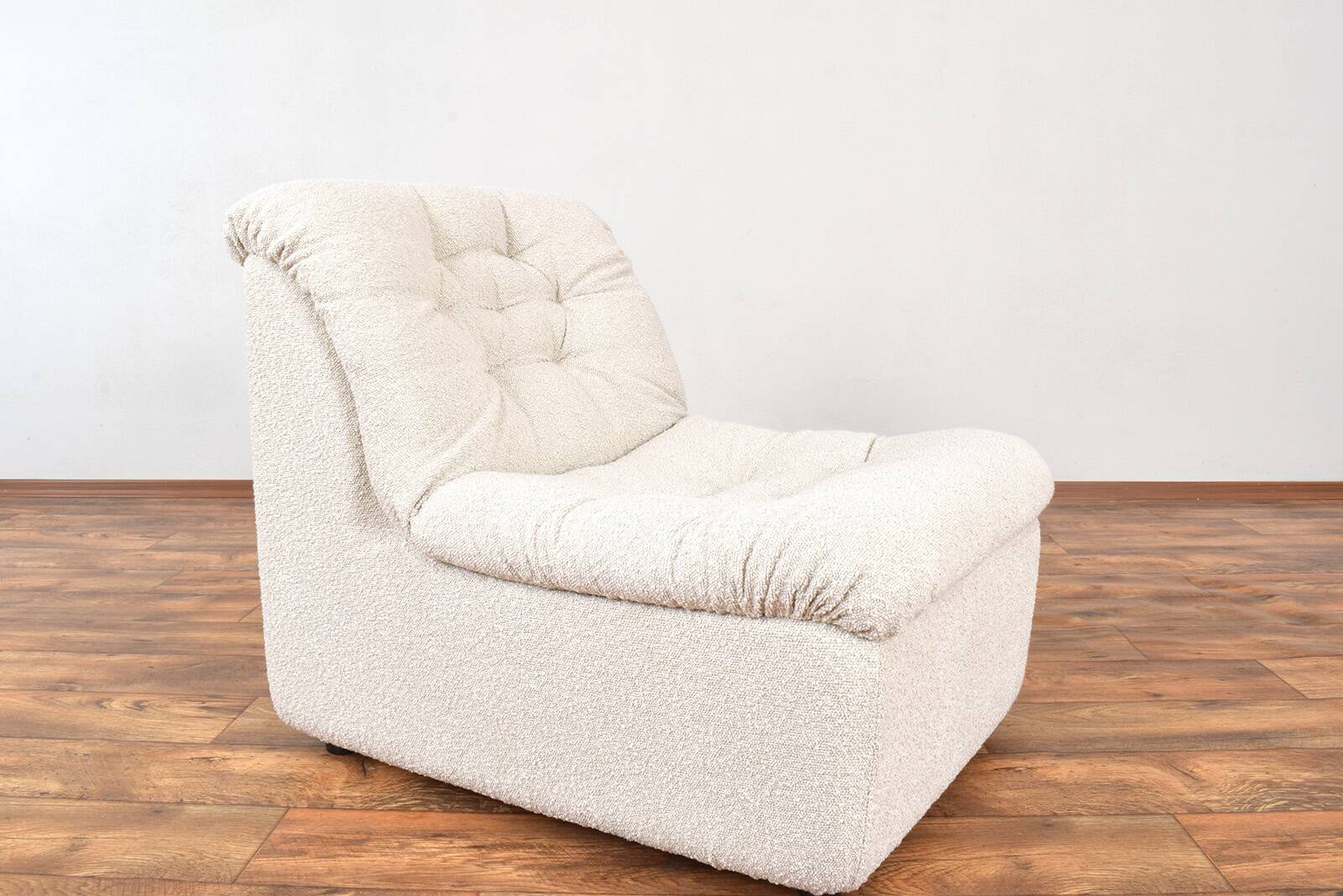 1970s German lounge chair, mid-century style.