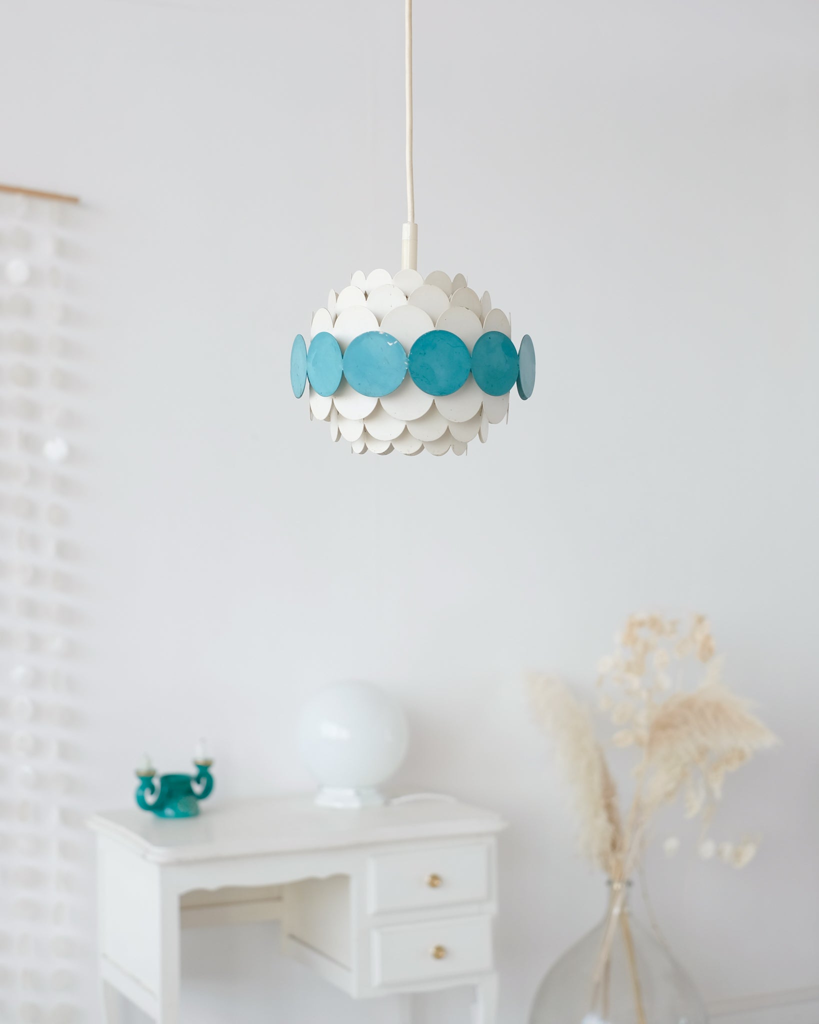 Vintage pendant lamp in white and green metal