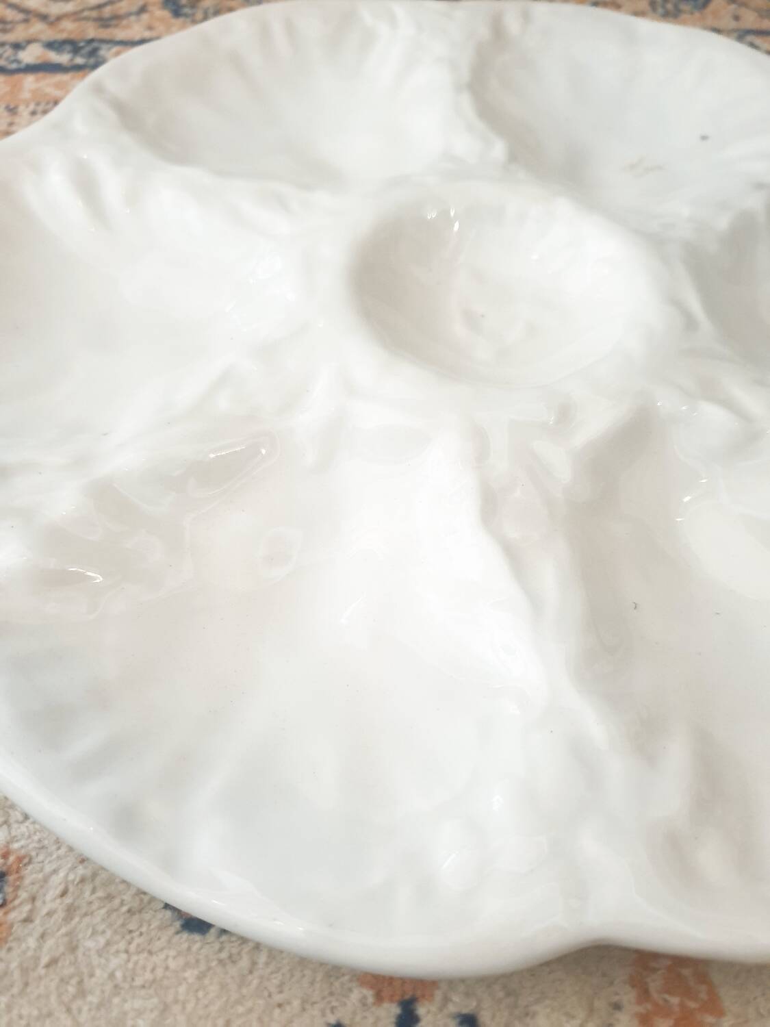 Set of 8 Gien oyster plates