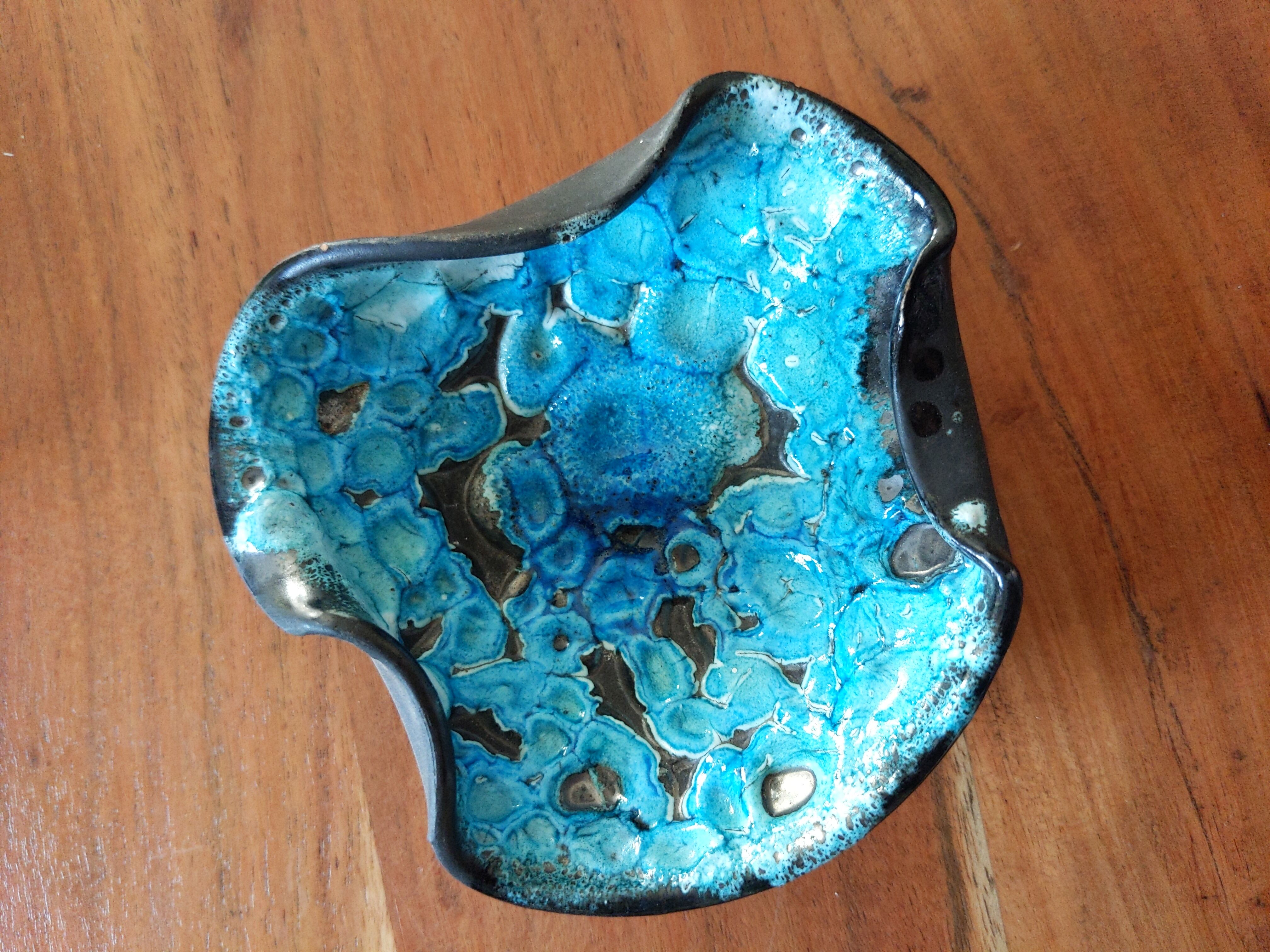 Old ashtray ice cream parlour enamels handmade vintage