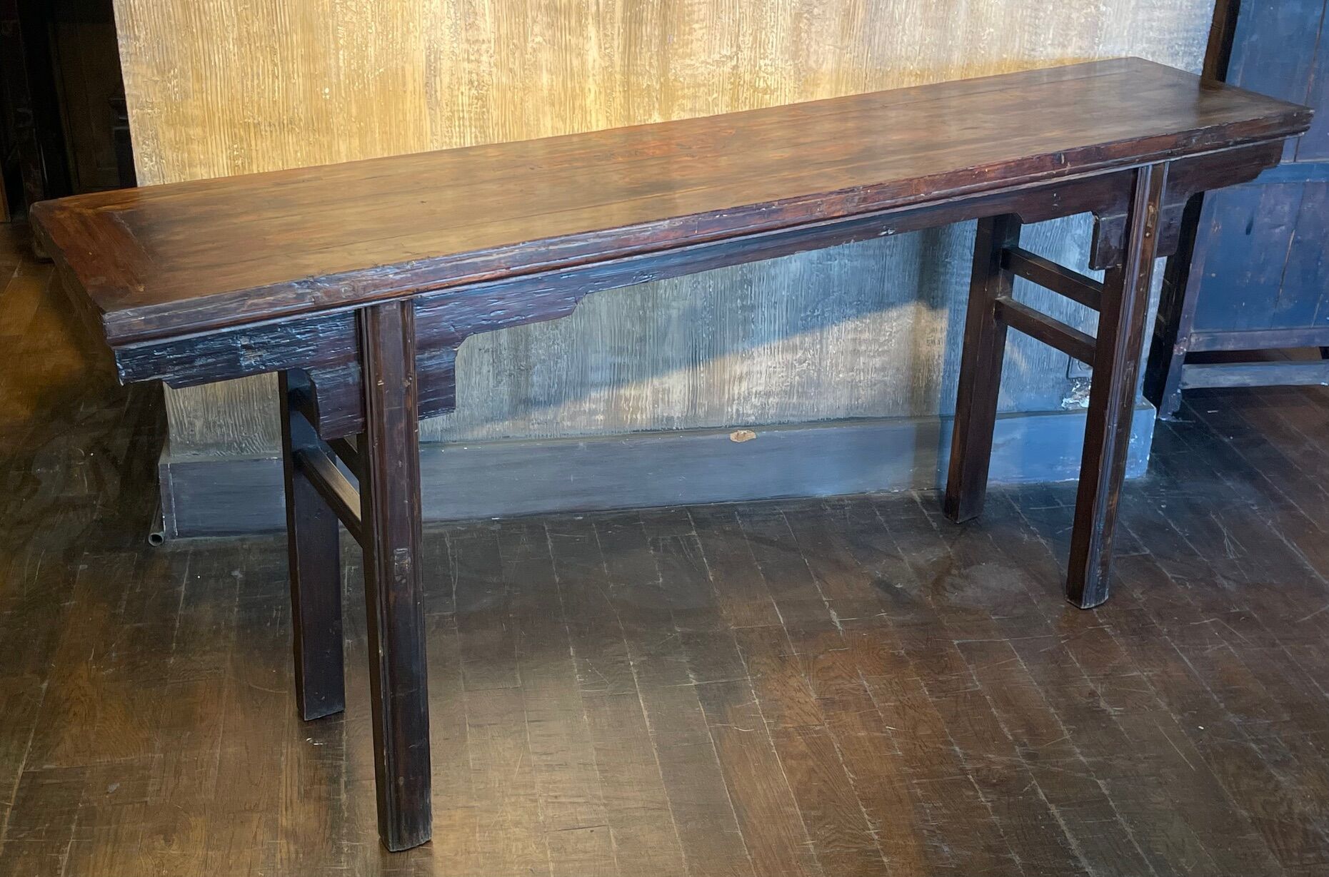 Ancient chinese console