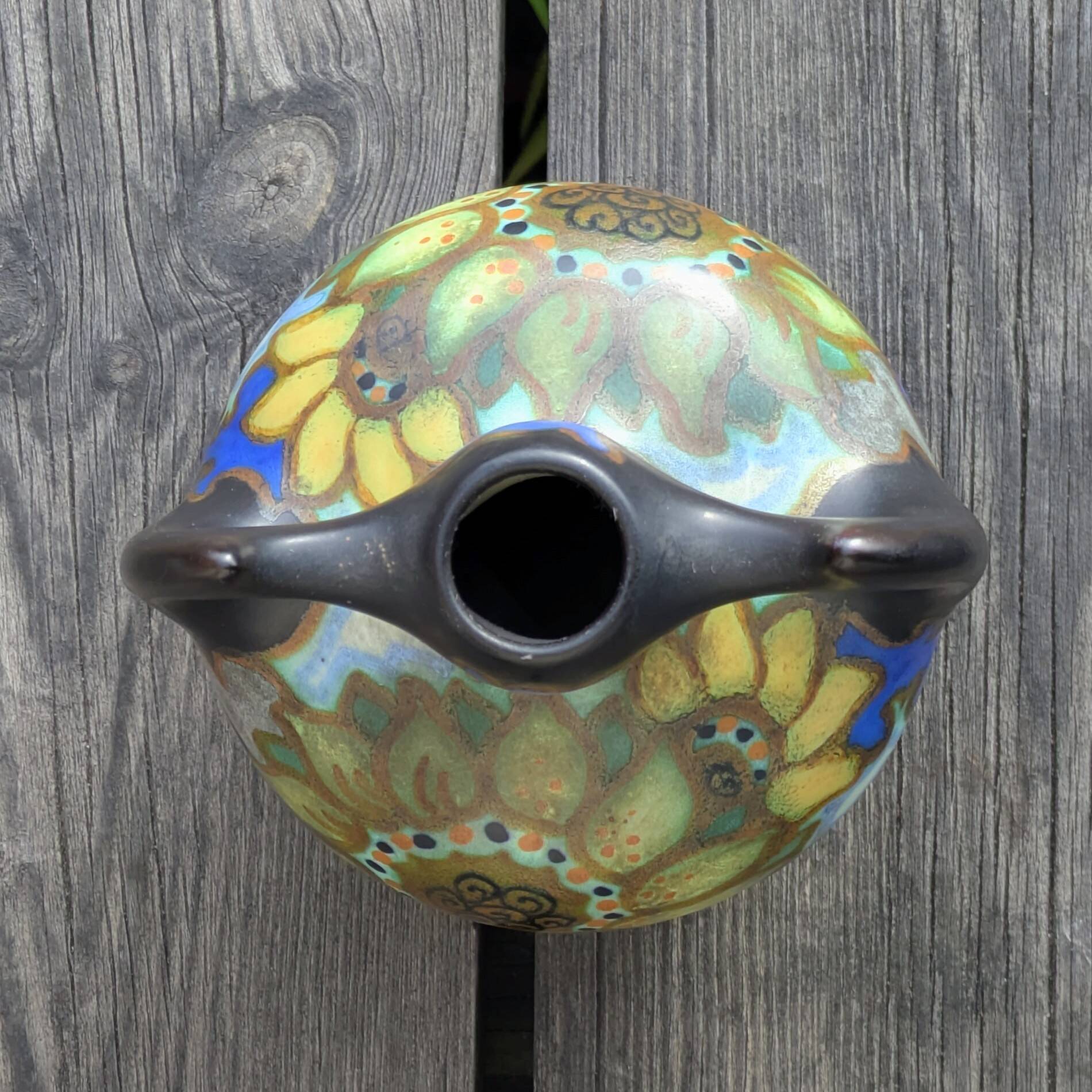 Handled Vase Gouda - Decor "Zonnebloem" (Sunflower) - Netherlands, 1930/50