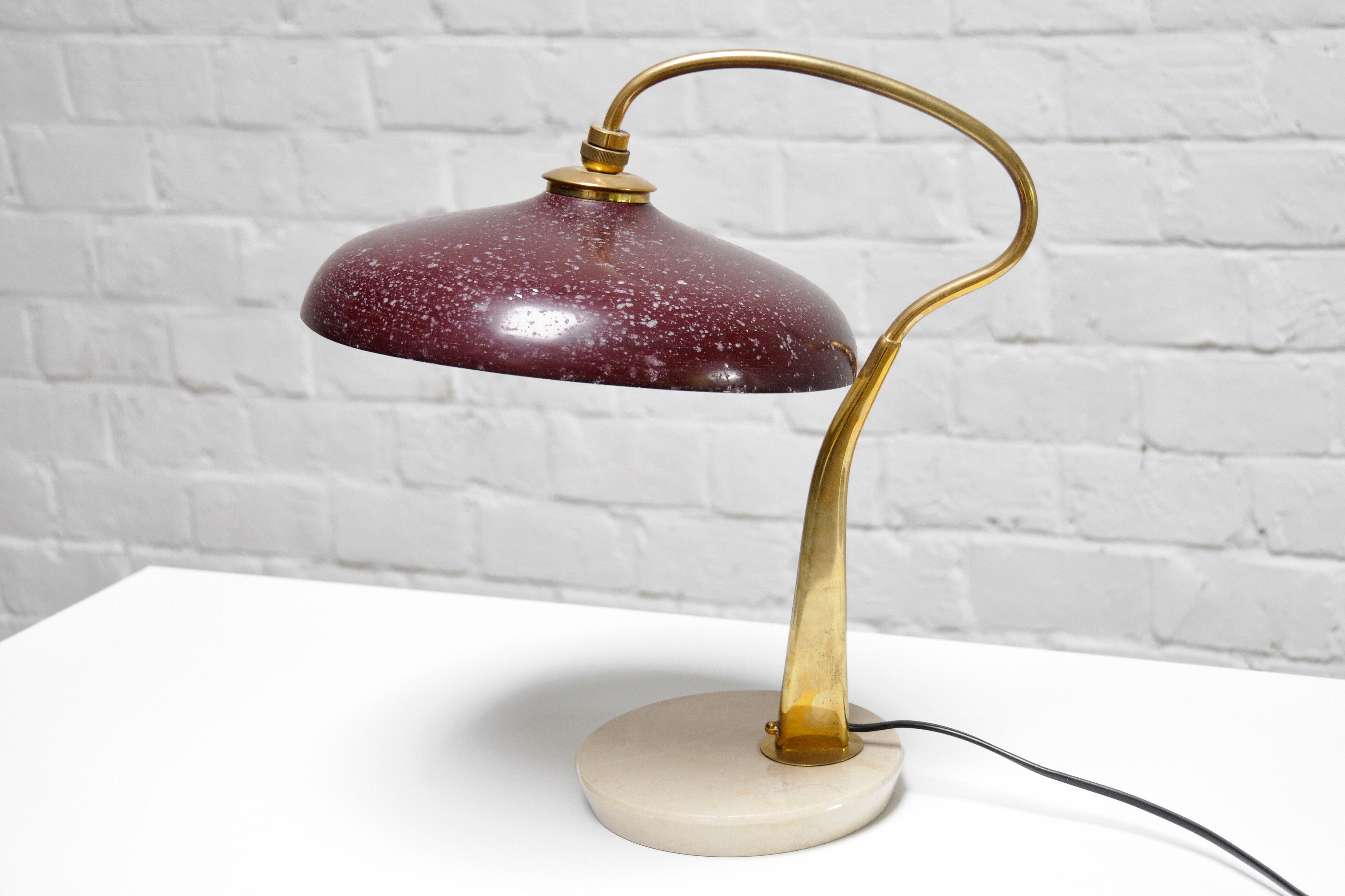Table lamp by Giuseppe Ostuni for Oluce, 1950