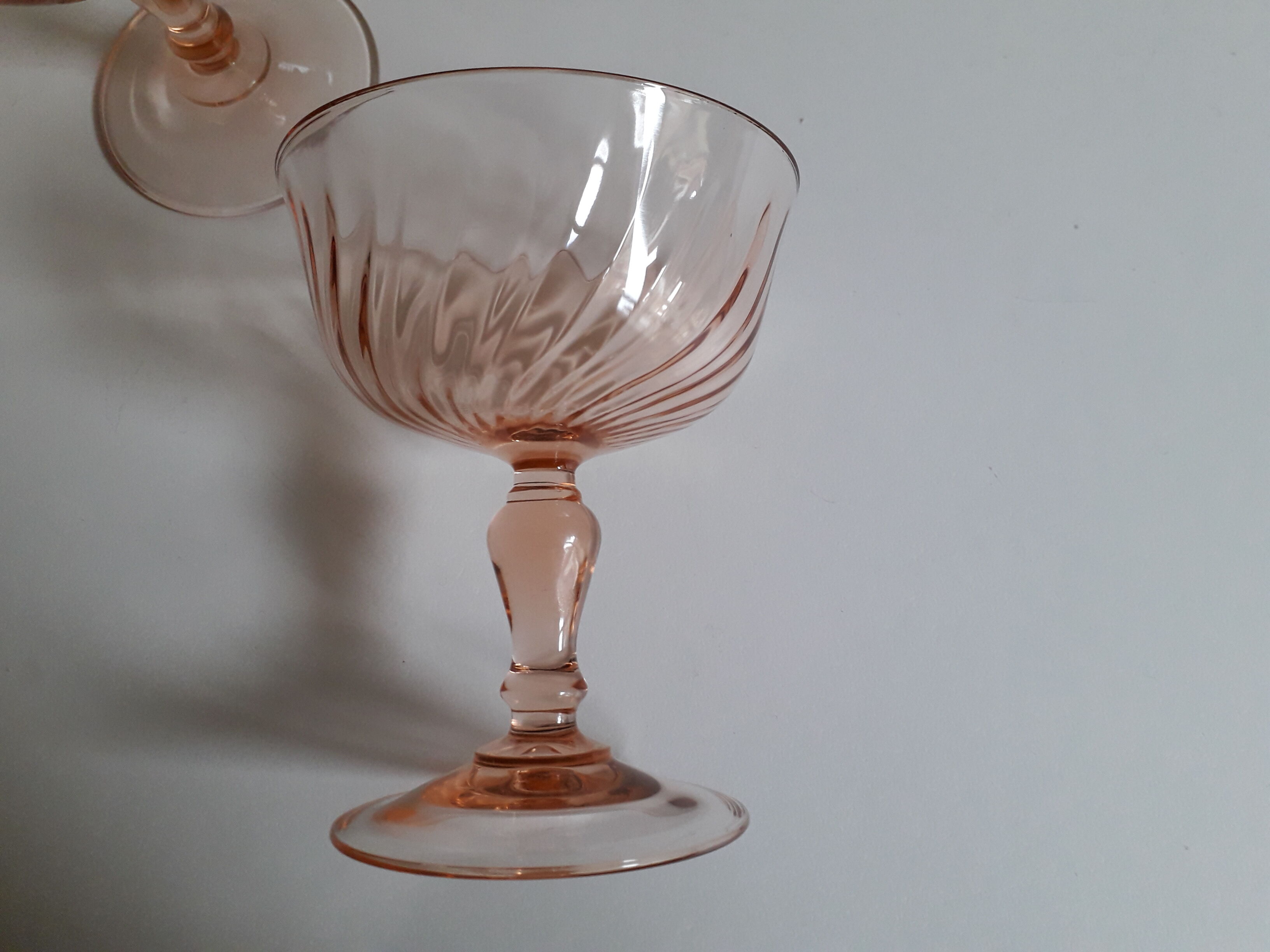 Set of 6 champagne glasses "rosaline" 70s