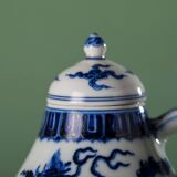 Ming yongxuan style blue and white porcelain cloud and dragon pattern teapot classic craft