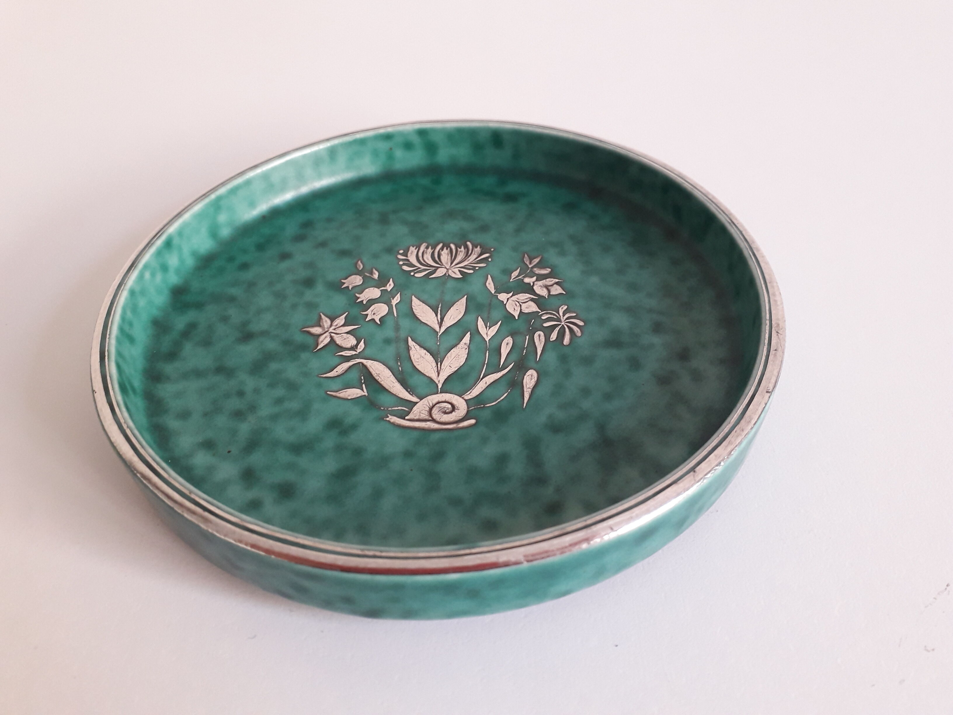 Ceramic cup or pocket tray by Wilhelm Kåge for gustavsberg Sweden